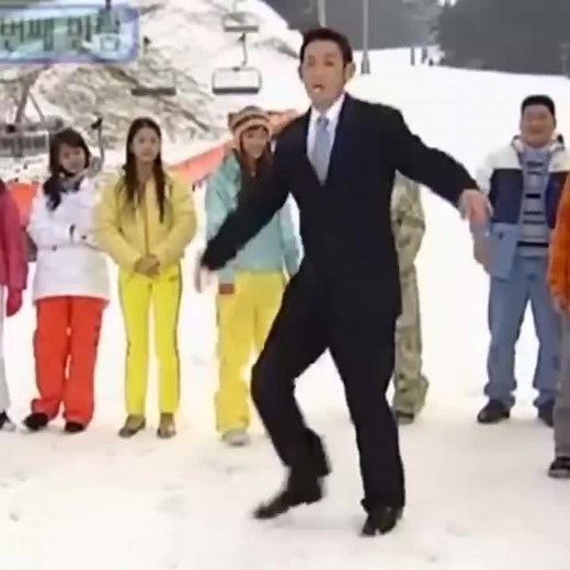 전설의 춤꾼, 청담동 호루라기