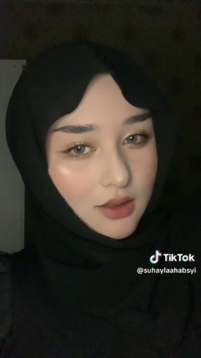 Blum Makeup Tutorial: Trying My Best!