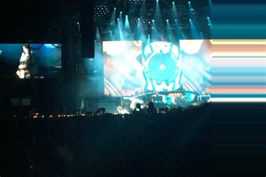 Ana Lucia Robleda on Instagram: "Subiéndome al tren del 2016 que fue un wild ride. Monte #BitchBoxer en el @foro.shakespeare y en BeatBox (se acuerdan?) y la @barbyjuarez fue mi madrina. Mi familia me apoyó en todo. Fui parte del elenco de varios proyectos de @laguera_durazo (agradecida siempre), fui a Canadá y hice el Polarbear swim en año nuevo, an Acapulco con @siclo en nuestro primer pop up (además de seguir montando el estudio en Park!!!) fui a mi primer concierto de @metallica con @jon_lir