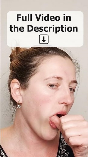 Smooth Lip Wrinkles & Relax the Orbicularis Muscle with This Simple Massage