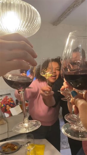 Kamila Fernandez Ossa on Instagram: "Cap. 1 Experiencia Ubuntu Grastronomika ❤️‍🩹 Hoy un poquito del valor que aporta este maravilloso proyecto, que lo hemos visto nacer y crecer. Me apetecía guardar unos momentikos que me encantan! Gracias Vicente y Yoana, esto no lo olvidaremos y de eso se trata 💖 LARGA VIDA A UBUNTU 🚀 #ubuntugastronomika #experienciagastronómica #navarra"