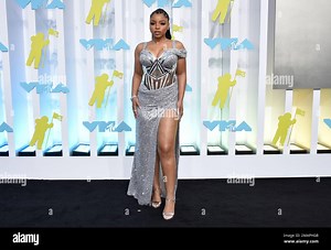 Chloe Bailey arrives at the MTV Video Music Awards at the Prudential Center on Sunday, Aug. 28, 2022, in Newark, N.J. (Photo by Evan Agostini/Invision/AP Stock Photo - Alamy
