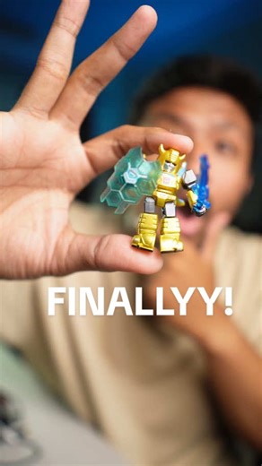 Review Mainan Robot Transformers Bumblebee dari Alfamart