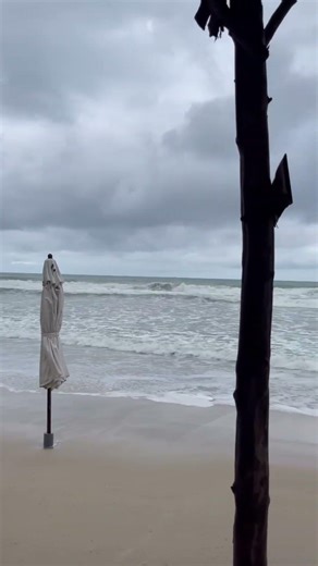 Cũng là tháng 3 ở Cam Ranh nhưng mà thời tiết nó lạ lắm