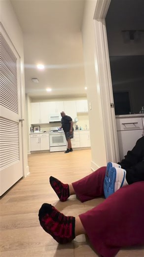 She play all day smh!! #100k #funny #viralvideo #share #shorts #couple #explore #trending #fyp #love