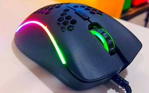 最适合PVP的新鼠标～Glorious Model D-（拆箱/游戏玩法）（蝴蝶/抖动点击）【Swampie】