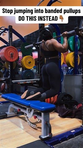 Struggling with pull-ups? Try these foot assisted pull-ups done with feet on bench BEHIND you!! This will force you to use the proper mechanics, form and technique used when doing regular pushups. Add this into your training twice a week for AMRAP sets and thank me later💪🏾 #assistedpullups #fyp #fitfam #gymworkout #reelsinstagram #powerlifting #bodybuilding #explorepage | Leslie AnnFitness