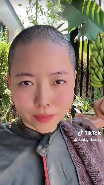 Head Shaving Challenge: Buzz Cuts for Women Unveiled