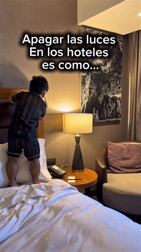 ♛Abel Saenz R♛ on Instagram: "Y el mismo detalle es para encenderlas 🙄 #humor #abelito #comedia #hotel #vacaciones"