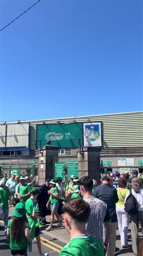 Be heard, be seen for our boys in green 💚 What a day for hurling as Limerick powered past Tipperary in the Munster SHC. The atmosphere was electric from start to finish - roaring supporters, flags flying, and the kind of intensity only Munster championship hurling can bring. Add in the beautiful weather and it made for a perfect day to back the boys in green ☀️🏑 Limerick showed heart, hunger and class when it mattered most. On we march 💚 @Limerick GAA #limerickgaa