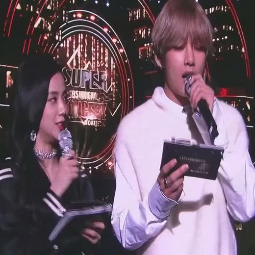 V và jisoo làm MC🤣🤣 #kimtaehyung#jisoo #bts#blackpink
