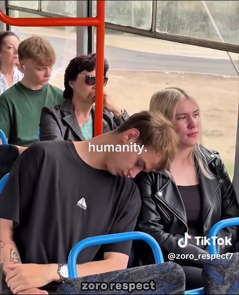 kindness is the key of success #socialexperiment #humanity #kindness #fatherlove