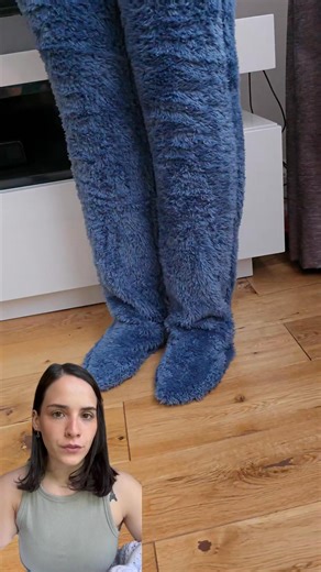 Best purchase I've made this month! These leg warmers actually stay up and don't make you sweaty. Buy 1 get 1 50% off right now 🔥 Link in bio | My Cozy Knee