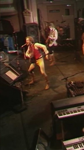 Aqualung (Sight And Sound In Concert, 1977) #jethrotull #aqualung