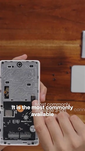 Comet works without a battery and uses standard connectors for off-the-shelf replacements