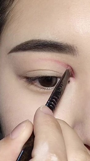 Eye makeup tutorial | Difarina indra