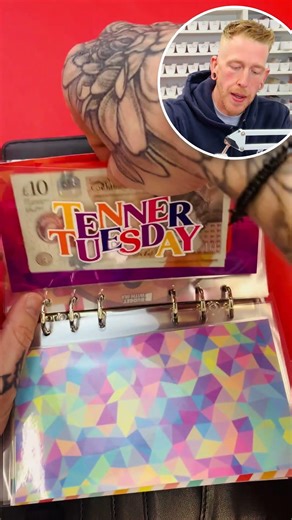 How Much is in Tenner Tuesday? #cashstuffing #budgeting #savingschallenges #budgetwithira