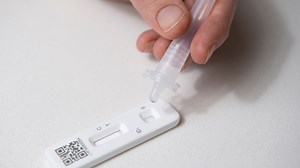 Everything you need to know about lateral flow tests and Omicron