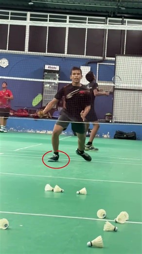 Smash and Follow-Up Footwork 🔥 The Winning Combination #badminton #technique