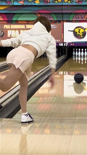 【映えよりスコア⚡️】バイク女子ボウラーあいか🏍️🎳 #bowling #shorts