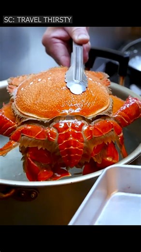 COOKING ALIEN CRAB