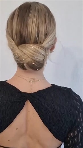 Pretty low bun hack for long hair 🖤