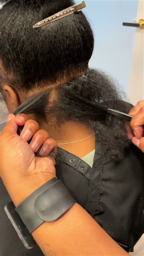 Stitch braids with knotless 🎀 I tried @Daixi Dreadology 100% human pre stretched braiding hair. No harsh chemicals,soft kinky texture,and tangle free. I used 5 packs of 24” hair to achieve this style.✨✨ #fyp #fypage #braidtutorial