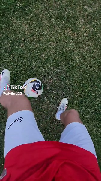 Mastering Cristiano Ronaldo Stepovers: Tutorial and Skills