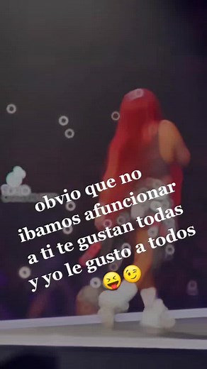 Concert Scene: Images with Engaging Spanish Text