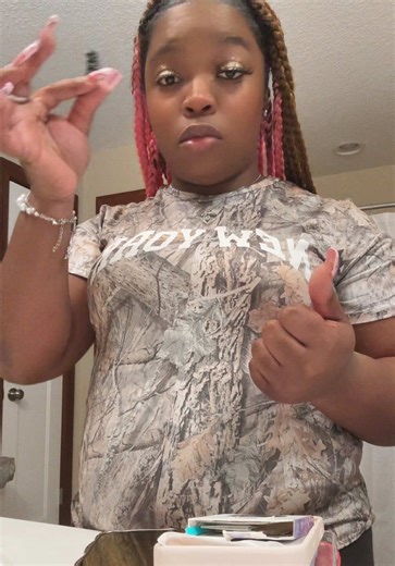 Hilarious Lash Snatching Moments