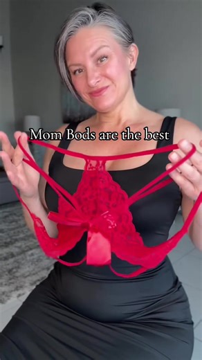 Celebrate Mom Bods: Embracing Curves and Confidence