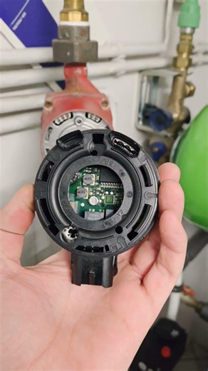 Grundfos Heizungspumpe flackert läuft nicht keine Funktion Heizung defekt