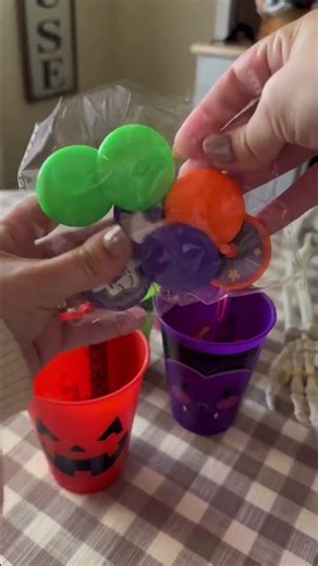These super fun and easy cups filled with non candy goodies! #diy #shorts #vlog #craft #handmade