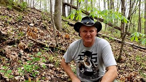 Will somebody please tell me what this is! I have wondered about it every year. Get outside and get some fresh air my Turtle Fans! Turtle out. | Call of The Wildman - Turtleman