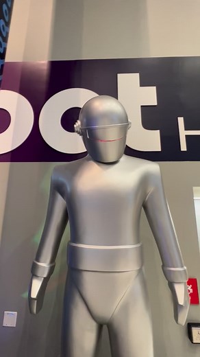 Telling Gort Klaatu barada nikto!!!!! Klaatu barada nikto #klaatubaradanikto #gort #thedaythattheearthstoodstill #kaminsciencecenter | Joseph Smith