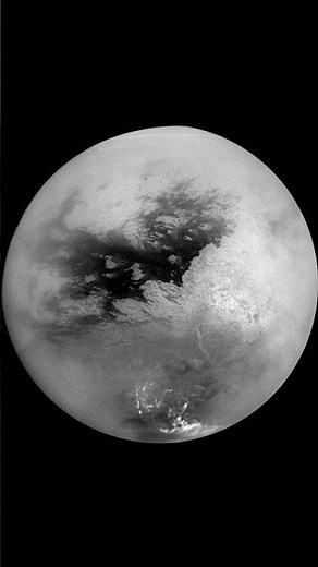 Titán: La luna de Saturno con lagos de metano y atmósfera como la Tierra #universo #luna #astronomia