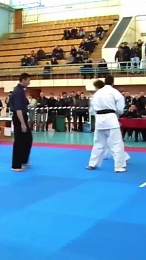 #Kyokushin #ShinKyokushin #FullContact #Knockdown #Karate #1Kyokushin #OneKyokushin #WeAreOne #一極真 #極真会館 #押忍 #空手 #禅 👊🏻 1Kyokushin.com 👊🏻