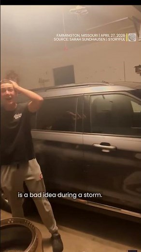 Heart-stopping moment a tree crashes onto a car during storm | #shorts #missouri