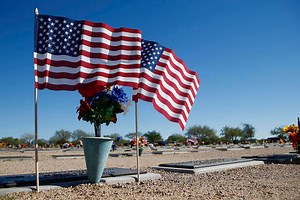 Dust to Dust: VA Now Offers 'Green' Burials at Cemeteries in Arizona, Colorado and Florida