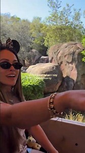 disney’s animal kingdom safari counts as outdoorsy right?! 🦒🌳