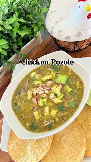 Delicious Green Chicken Pozole Recipe