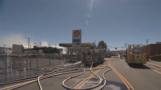 2 injured in explosion at Denver gas station