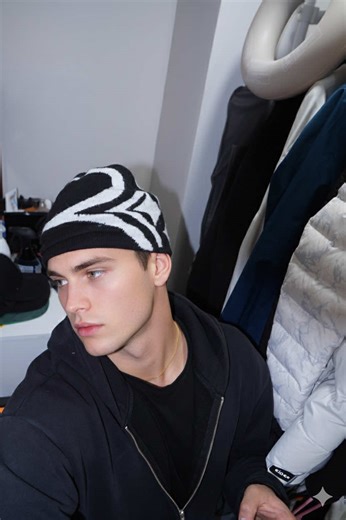 Rising star beanie is out now !! Shop now > bestarbeshine.com