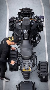 63M views · 1M reactions | I gave up a faster car and chose this heavy-duty beast.#lonerider #motopanniers #bmwmotorrad #motorcycle #r1250gsadventure #r1250gs #bmw #loneridergear #r1300gs #r1300gsadventure #rukka #rukkamotorsport #motoxiaopeng | Moto小朋 | Facebook