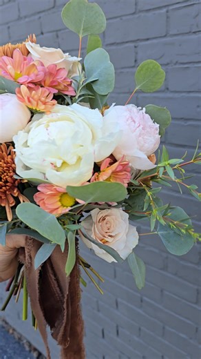 Earthy & Feminine...❤️ | Moss Garden Design - Kelly Mercieri