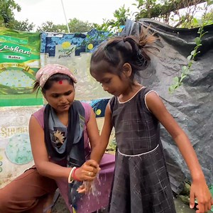 499K views · 8.5K reactions | Sele sob janagan tika phoka #funny #comedy #public #short #post #videos #comedyreels #comedyvideos | Munita Oraon | Facebook