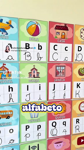 Confira nosso site no link da bio!! Modelo colorido de Alfabeto Ilustrado de Parede🎒 O que está incluído; Você receberá 3 produtos: 26 cartazes do alfabeto de A a Z, com os 4 tipos de letra. Tamanho a4; 26 cartazes do alfabeto com a letra inicial. Tamanho a4; 26 cartazes do alfabeto com a letra maiúscula e minúscula. Tamanho a4. #escolar #alfabeto #voltaasaulas #aulas #saladeaula #escola #painel #professora #estudo #aprender #painelescolar #educacaoinfantil