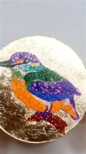 رسم عصفور بالألوان الآمعة #رسم_الدهب #BirdPainting#WatercoloTutorial# #youtubeshorts # #watercolor