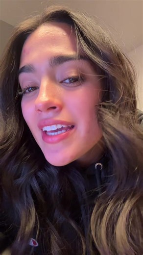 Maia Reficco: Cantando Rapunzel y Más Éxitos