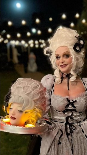 I LOST MY HEAD for This Halloween Costume 👑💀 | Marie Antoinette DIY